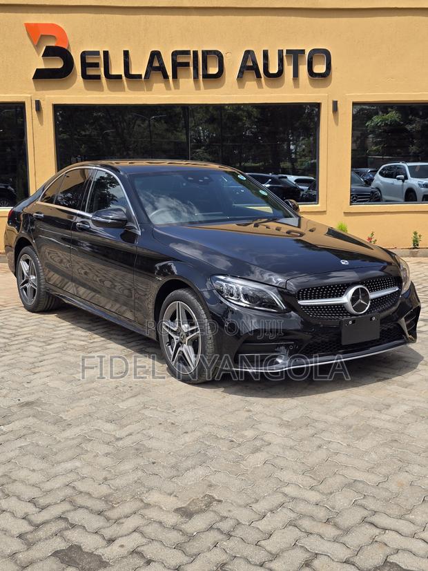 Mercedes-Benz C200 2019 Black