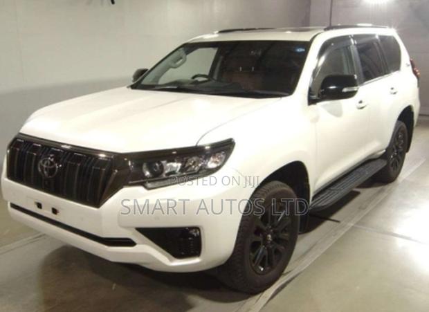 Toyota Land Cruiser Prado 2022 Pearl
