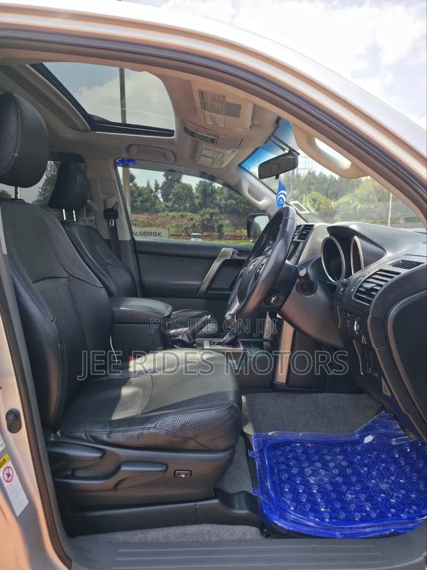 Toyota Land Cruiser Prado 2012 Silver
