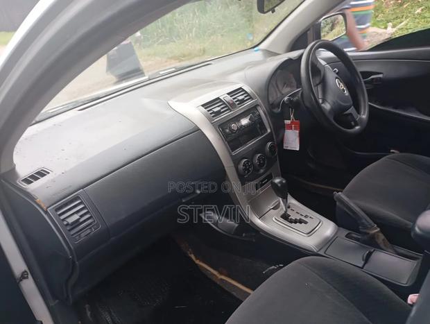 Toyota Corolla Fielder 2012 Silver