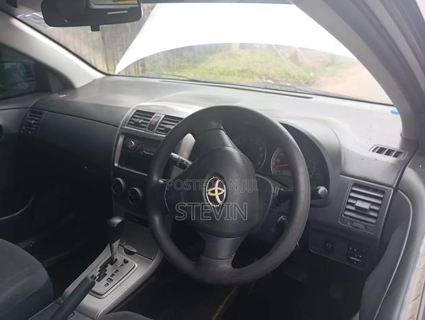 Toyota Corolla Fielder 2012 Silver