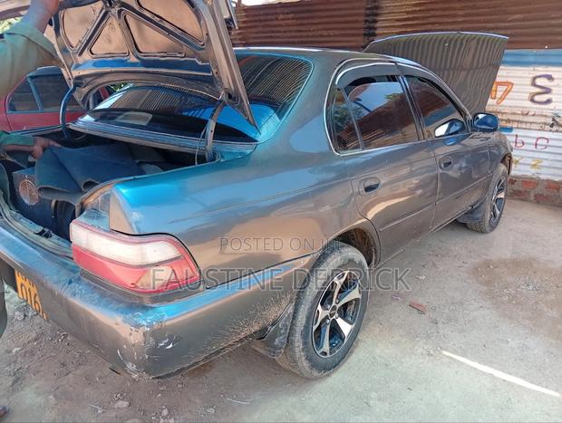 Toyota Corolla 1994 Gray