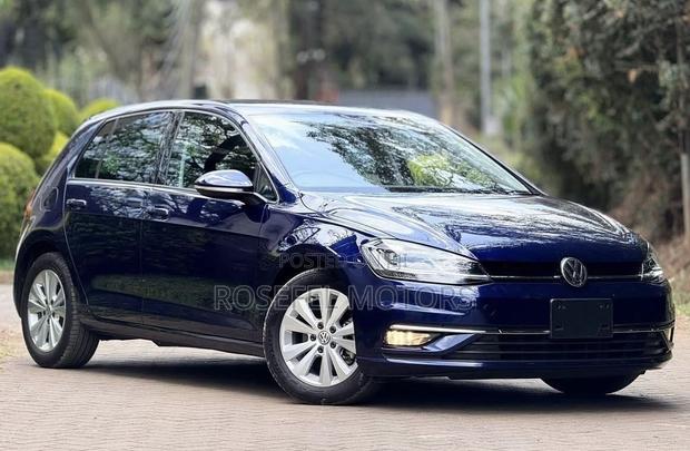 Volkswagen Golf TSI S FWD 2018 Blue