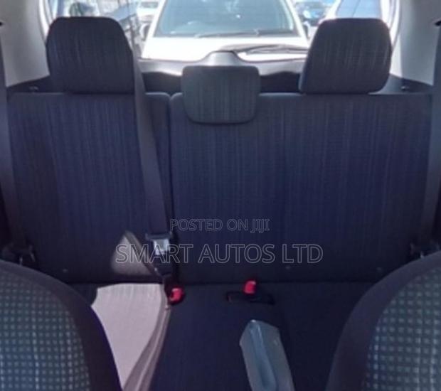 Toyota Vitz 2019 Pearl