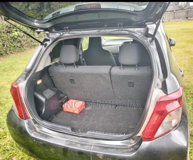 Toyota Vitz 2012 Black