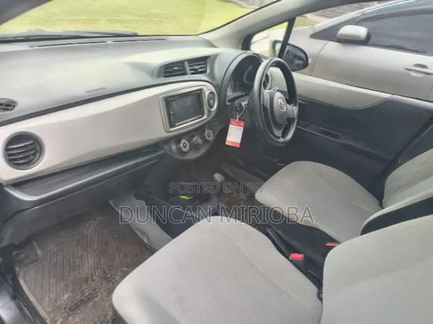 Toyota Vitz 2012 Black
