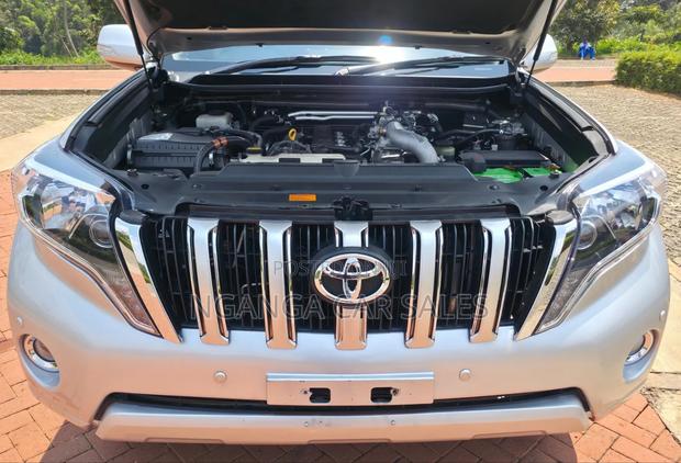 Toyota Land Cruiser Prado 2012 Silver
