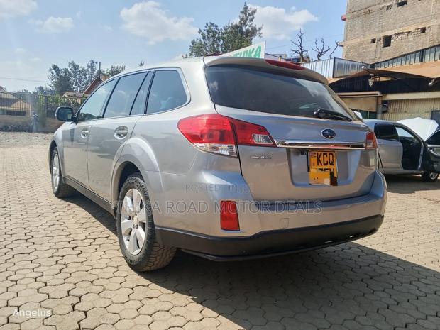 Subaru Outback 2014 Silver