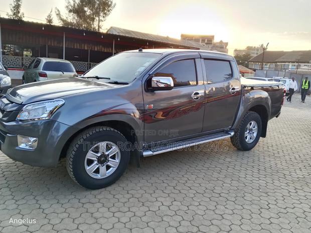 Isuzu D-MAX 2014