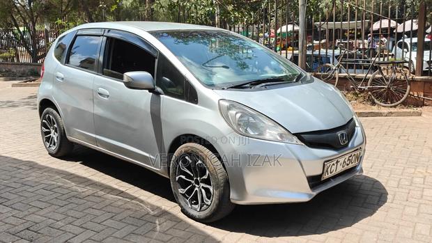 Honda Fit 2012 Silver