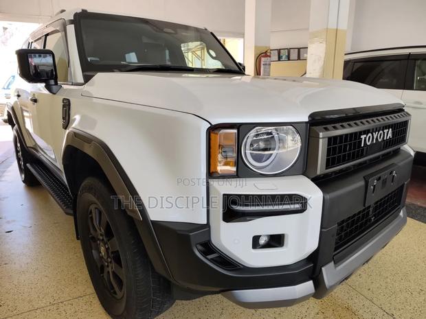 Toyota Land Cruiser Prado 2024 White