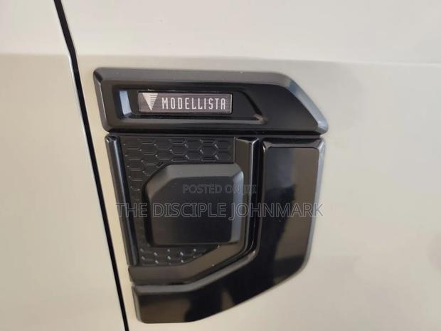 Toyota Land Cruiser Prado 2024 White
