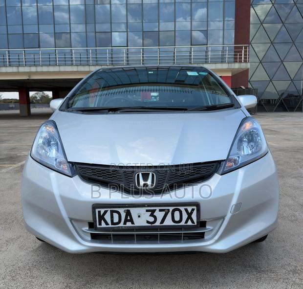 Honda Fit 2013 Silver