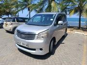 Toyota Noah 2014 Silver for sale