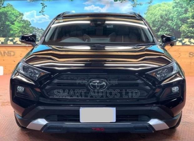 Toyota RAV4 2019 Matt Black