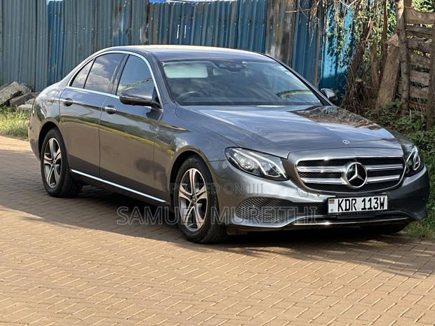Mercedes-Benz E220 2017 Gray