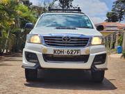 Toyota Hilux 2015 White for sale