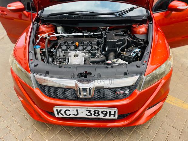 Honda Stream 2010 Orange