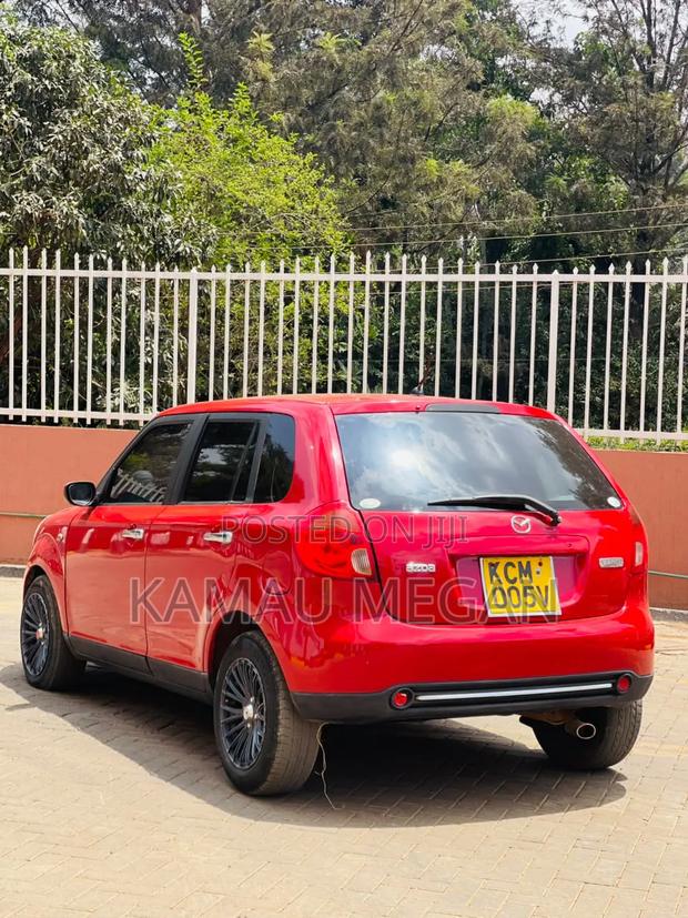 Mazda Verisa 2010 Red