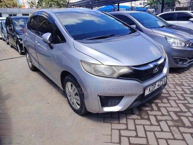 Honda Fit 2016 Silver