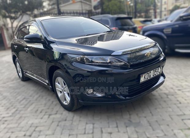 Toyota Harrier 2.0 4WD 2017 Black