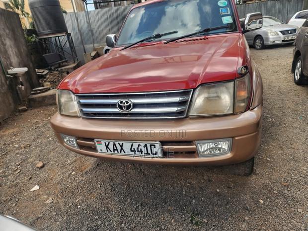 Toyota Land Cruiser Prado 2000 Maroon