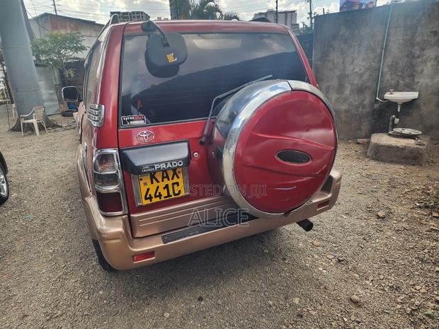 Toyota Land Cruiser Prado 2000 Maroon