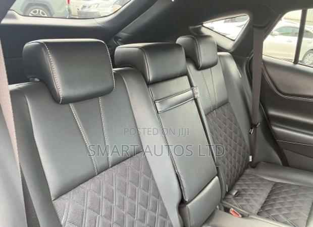 Toyota Harrier 2019 Off white
