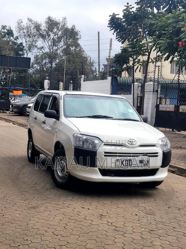 Toyota Succeed SV Premium 2014 White