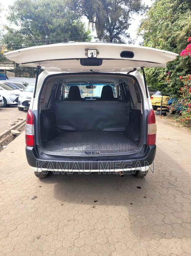 Toyota Succeed SV Premium 2014 White