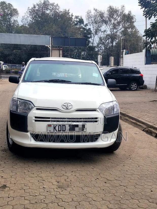 Toyota Succeed SV Premium 2014 White