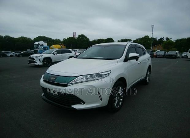 Toyota Harrier 2.0 2018 Pearl