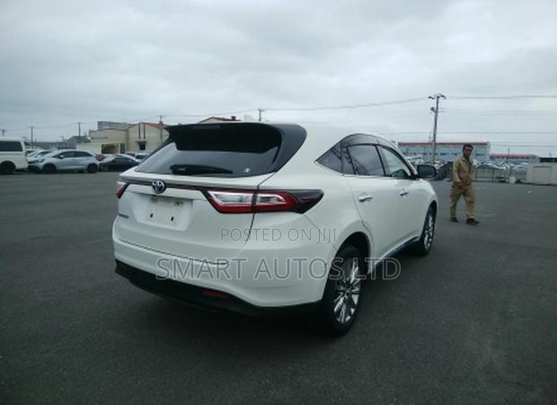 Toyota Harrier 2.0 2018 Pearl