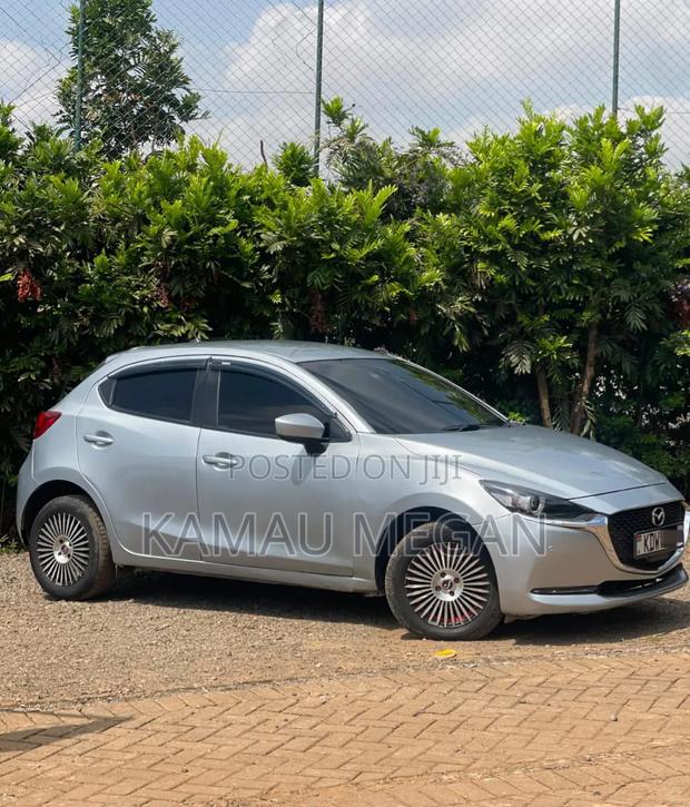 Mazda 2 2020 Silver