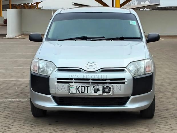 Toyota Succeed 2019 Silver