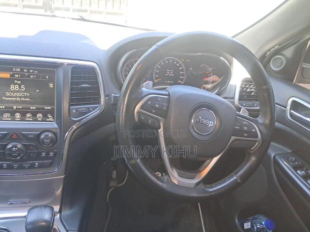 Jeep Grand Cherokee 2017 Black