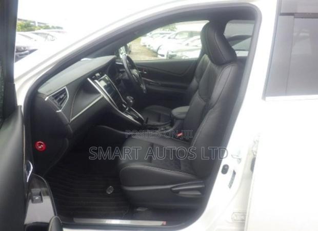 Toyota Harrier 2.0 2019