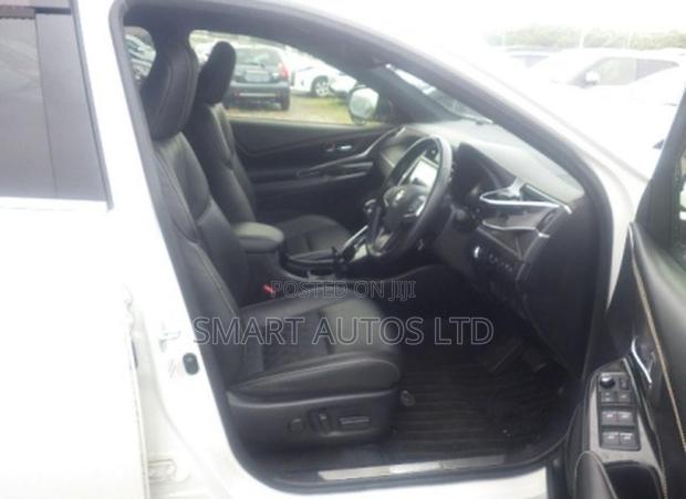 Toyota Harrier 2.0 2019