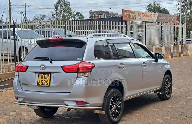 Toyota Corolla Fielder 2017 Gray