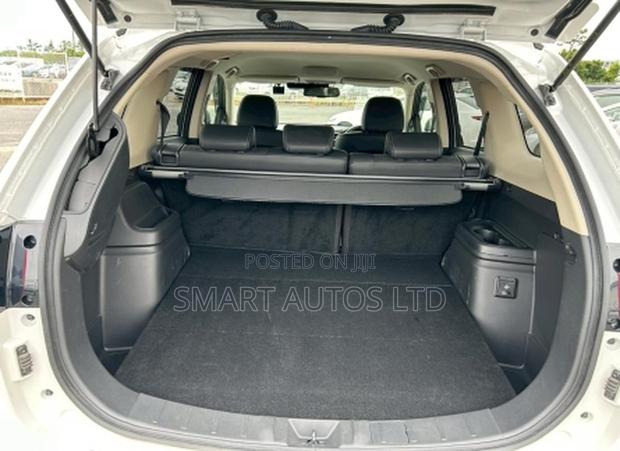 Mitsubishi Outlander 2.4 PHEV AWD 2019 Off white