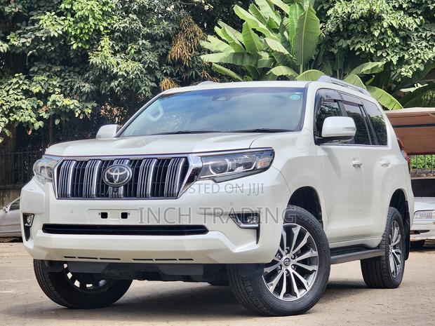 Toyota Land Cruiser Prado 2.8 2019 White