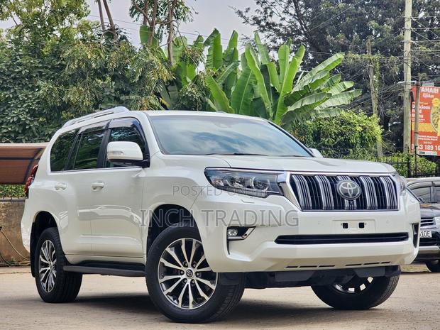 Toyota Land Cruiser Prado 2.8 2019 White