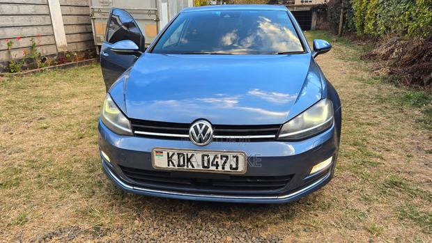 Volkswagen Golf 2015 Blue