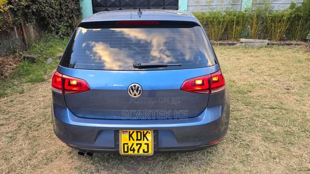 Volkswagen Golf 2015 Blue