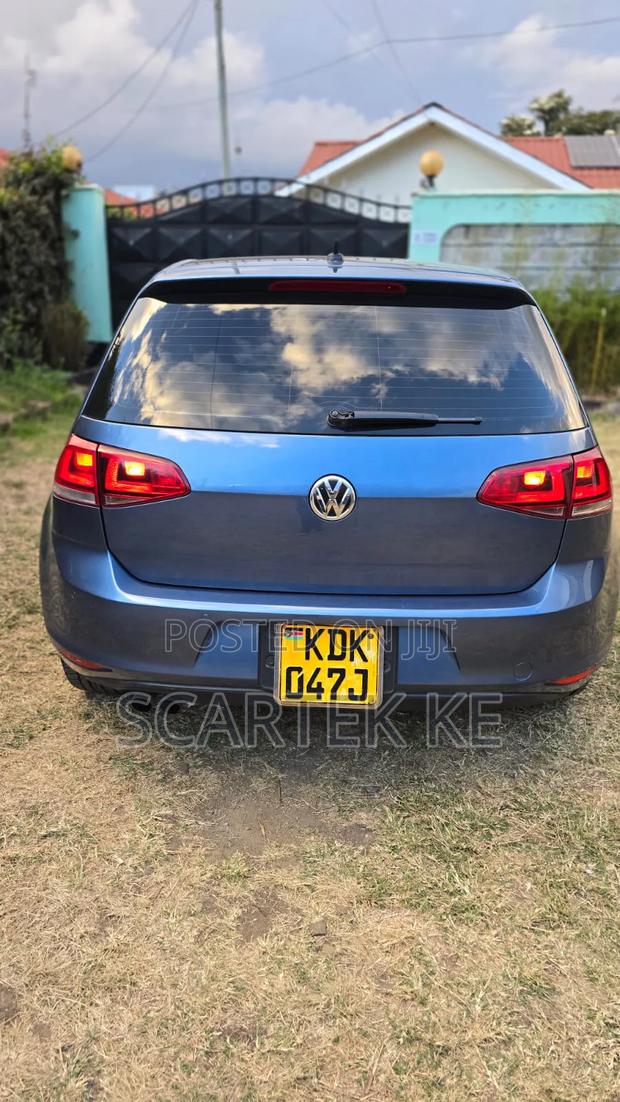 Volkswagen Golf 2015 Blue