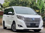 Toyota Esquire 1.8 FWD Hybrid (7 seater) 2019 White for sale
