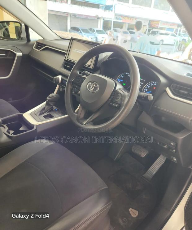 Toyota RAV4 2019 White