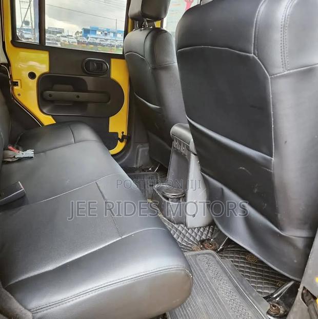 Jeep Wrangler 2010 Yellow