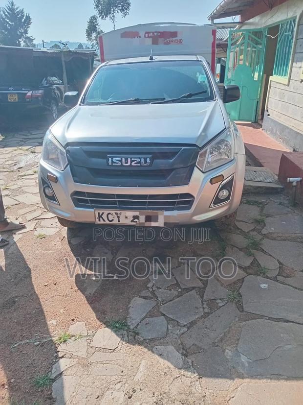 Isuzu D-MAX 2017 Gray