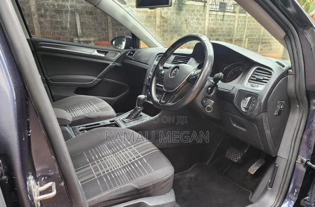 Volkswagen Golf Variant 2016 Blue